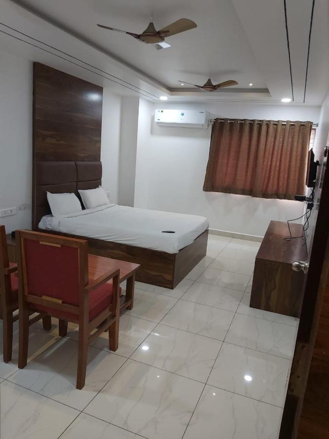 Hotel Sahasra Dla Warangal Exterior foto