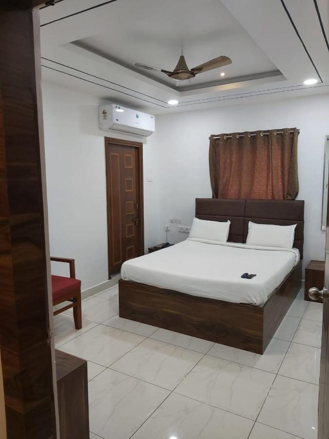 Hotel Sahasra Dla Warangal Exterior foto