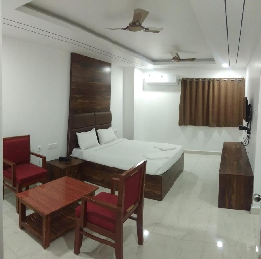 Hotel Sahasra Dla Warangal Exterior foto